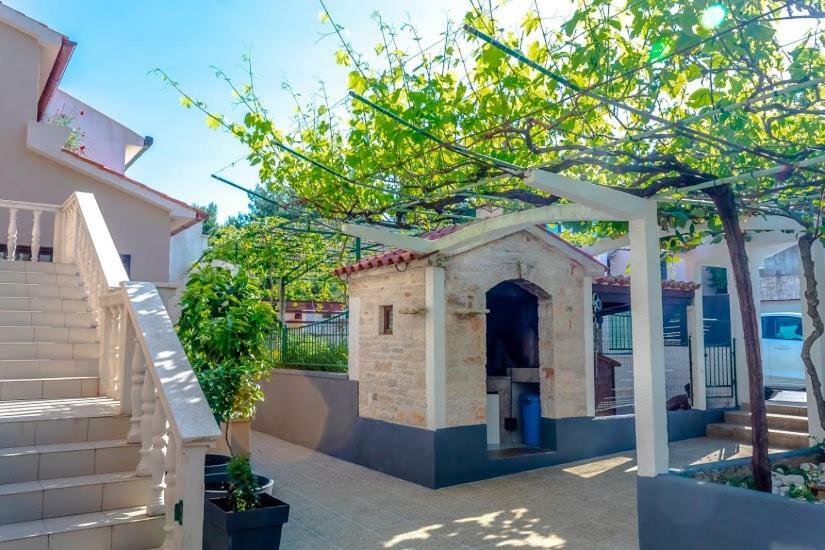 Apartment Katia Pula Ngoại thất bức ảnh
